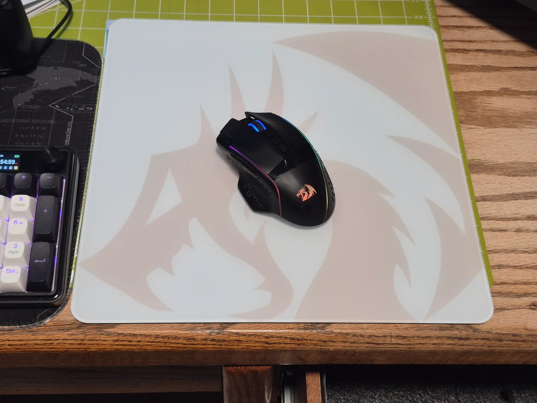 Gaming mouse pads shop: Pros and Cons